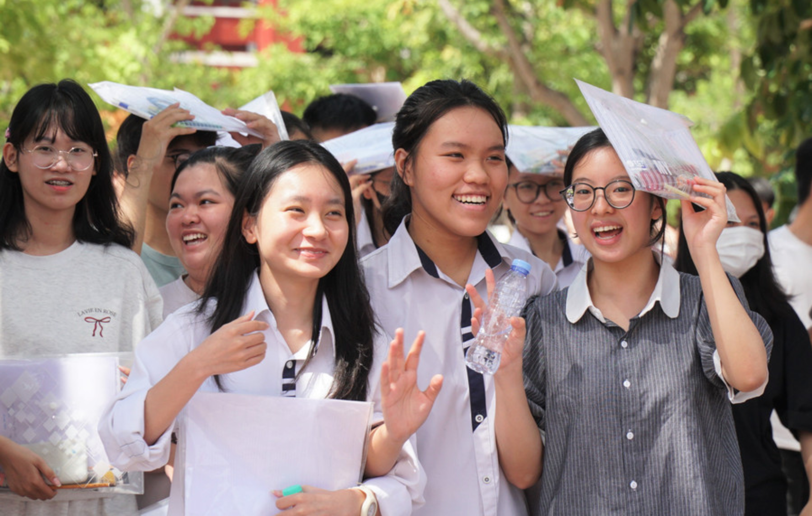 Phân biệt Á khoa (Salutatorian) và Thủ khoa (Valedictorian)