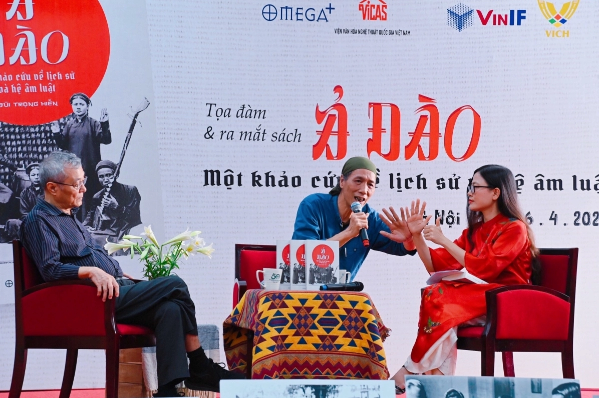 Nhà nghiên cứu âm nhạc Bùi Trọng Hiền giúp cộng đồng hình dung phần nào về hệ âm luật của Ca trù.