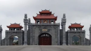 Dàn Ý Chi Tiết Kể Lại Chuyến Tham Quan Đền Hùng (Bài Văn 8)
